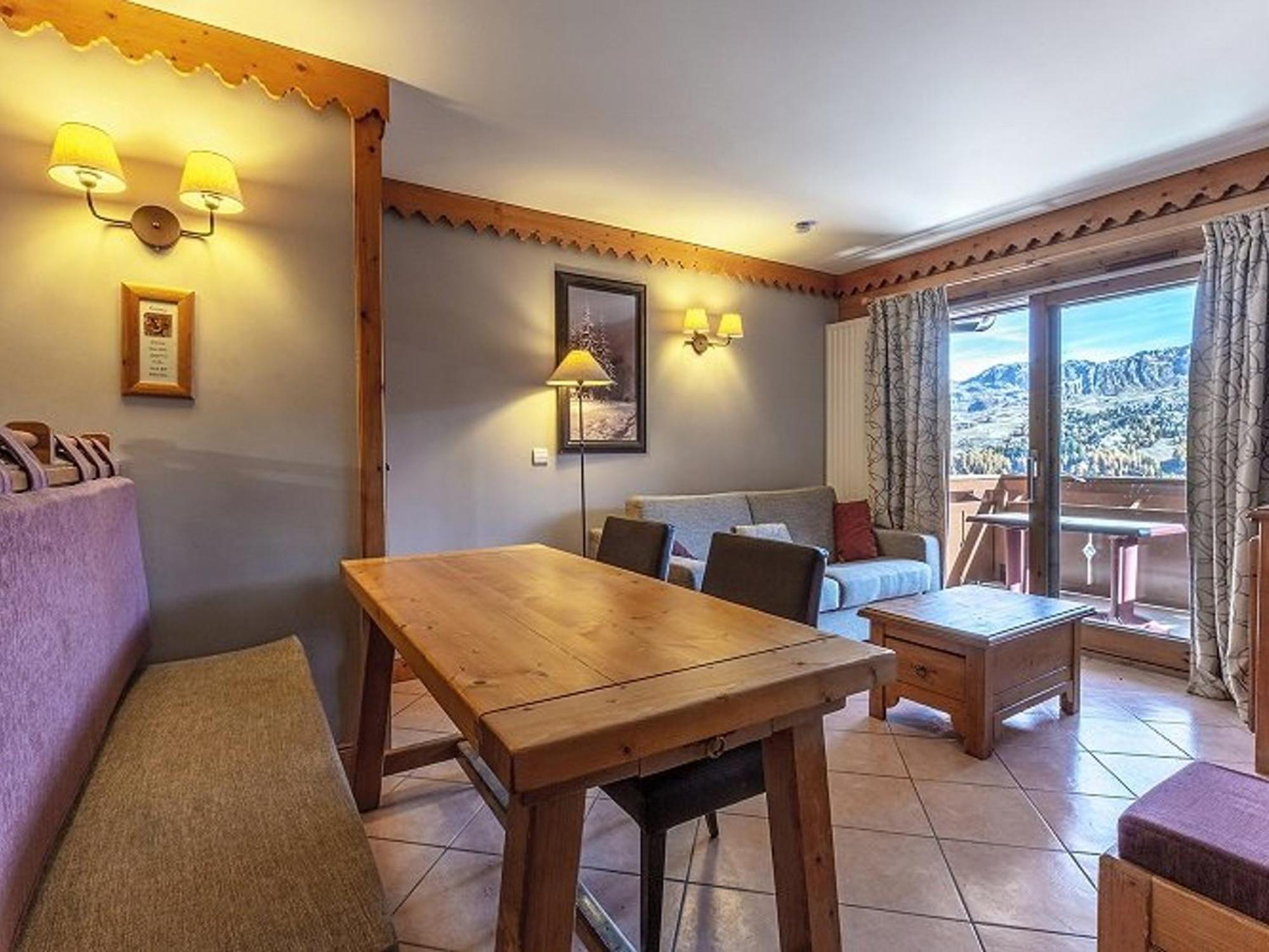 Avec Balcon, Piscine & Parking A Plagne Aime 2000 - Fr-1-351-137 Apartment